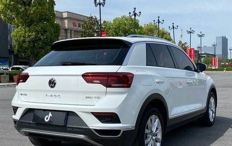 Volkswagen T-Roc I, 2022 год, 1 599 230 рублей, 7 фотография