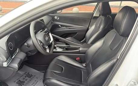 Hyundai Elantra, 2023 год, 1 463 177 рублей, 17 фотография