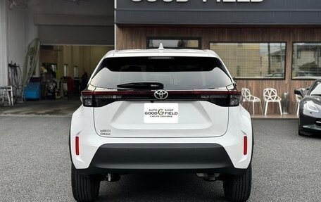Toyota Yaris Cross, 2023 год, 1 100 100 рублей, 7 фотография