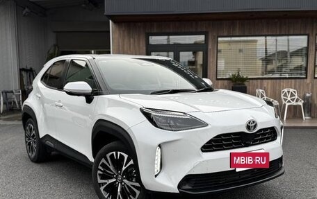 Toyota Yaris Cross, 2023 год, 1 100 100 рублей, 2 фотография