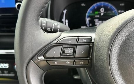 Toyota Yaris Cross, 2023 год, 1 100 100 рублей, 17 фотография
