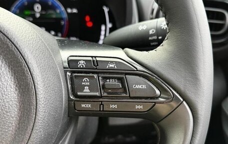Toyota Yaris Cross, 2023 год, 1 100 100 рублей, 18 фотография
