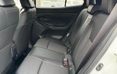 Toyota Yaris Cross, 2023 год, 1 100 100 рублей, 29 фотография