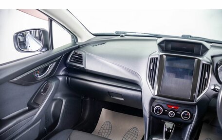 Subaru XV II, 2018 год, 1 649 000 рублей, 12 фотография
