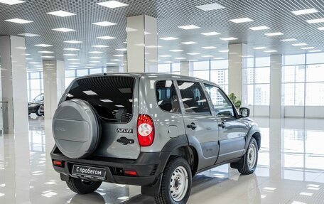 Chevrolet Niva I рестайлинг, 2019 год, 729 000 рублей, 2 фотография
