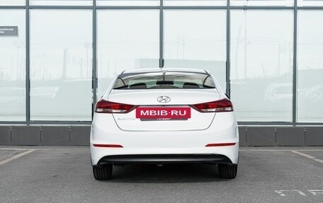Hyundai Elantra VI рестайлинг, 2017 год, 1 400 000 рублей, 4 фотография