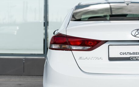 Hyundai Elantra VI рестайлинг, 2017 год, 1 400 000 рублей, 11 фотография