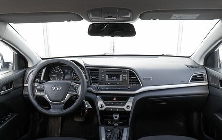 Hyundai Elantra VI рестайлинг, 2017 год, 1 400 000 рублей, 14 фотография