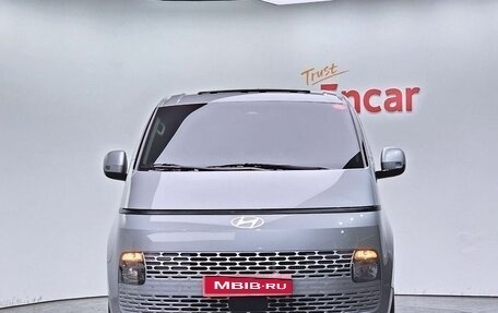 Hyundai Staria, 2025 год, 4 150 000 рублей, 1 фотография