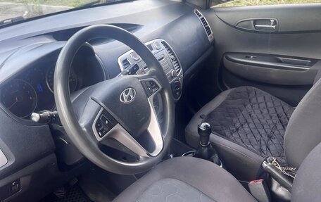 Hyundai i20 IB рестайлинг, 2010 год, 550 000 рублей, 3 фотография