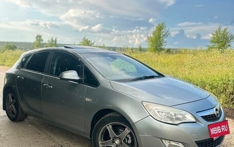 Opel Astra J, 2011 год, 633 000 рублей, 4 фотография
