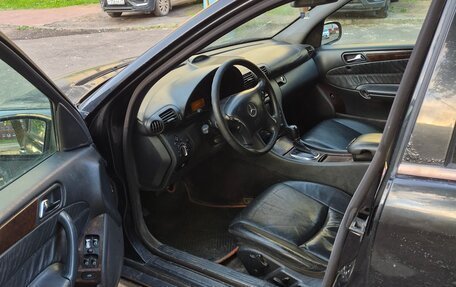 Mercedes-Benz C-Класс, 2003 год, 320 000 рублей, 2 фотография