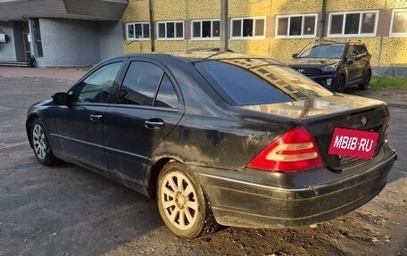 Mercedes-Benz C-Класс, 2003 год, 320 000 рублей, 4 фотография