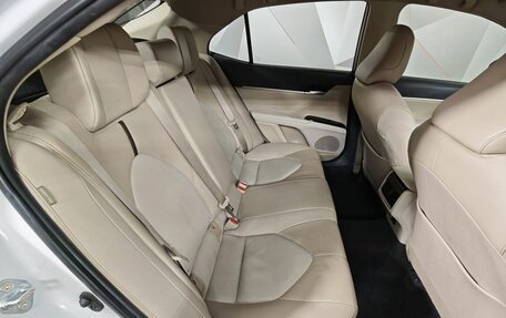 Toyota Camry, 2020 год, 3 260 000 рублей, 16 фотография