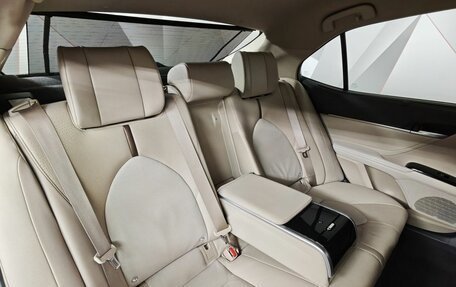 Toyota Camry, 2020 год, 3 260 000 рублей, 17 фотография