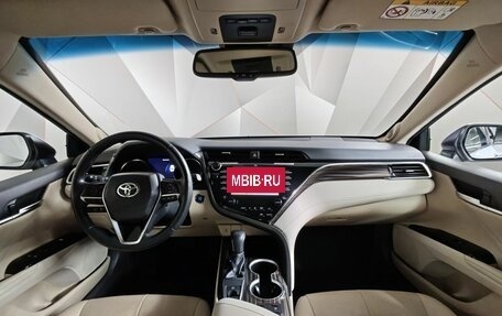 Toyota Camry, 2020 год, 3 260 000 рублей, 14 фотография