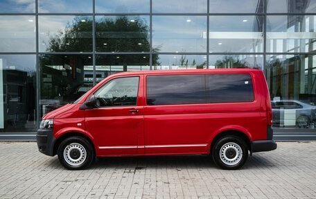 Volkswagen Caravelle T5, 2013 год, 1 600 000 рублей, 7 фотография