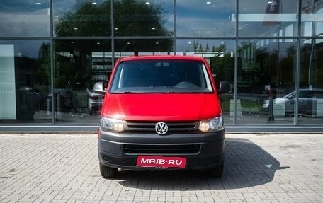 Volkswagen Caravelle T5, 2013 год, 1 600 000 рублей, 3 фотография