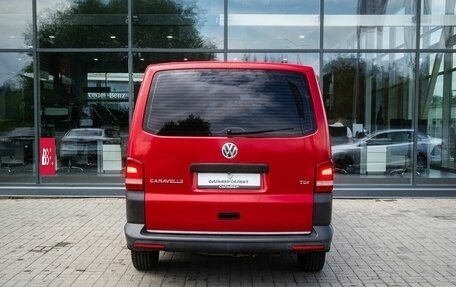 Volkswagen Caravelle T5, 2013 год, 1 600 000 рублей, 4 фотография