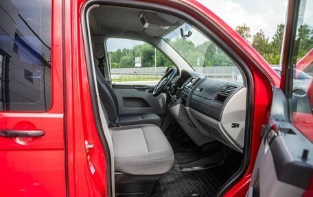 Volkswagen Caravelle T5, 2013 год, 1 600 000 рублей, 11 фотография