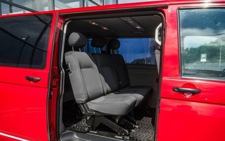 Volkswagen Caravelle T5, 2013 год, 1 600 000 рублей, 13 фотография