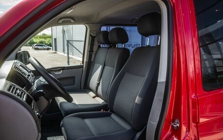 Volkswagen Caravelle T5, 2013 год, 1 600 000 рублей, 12 фотография