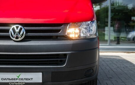 Volkswagen Caravelle T5, 2013 год, 1 600 000 рублей, 10 фотография