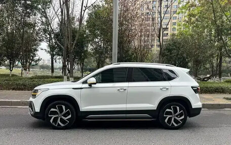 Volkswagen Tharu, 2023 год, 1 635 100 рублей, 3 фотография