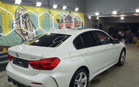 BMW 1 серия, 2023 год, 2 200 000 рублей, 9 фотография
