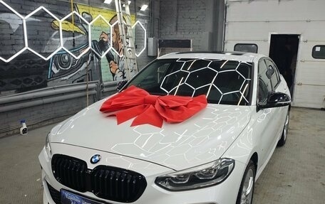 BMW 1 серия, 2023 год, 2 200 000 рублей, 2 фотография