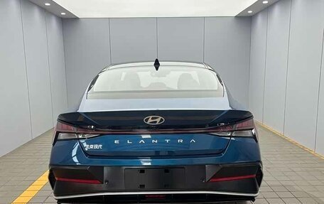 Hyundai Elantra, 2023 год, 1 760 000 рублей, 9 фотография
