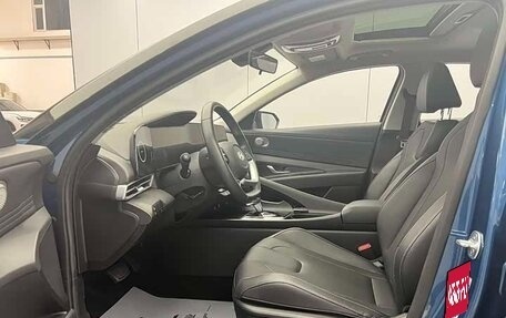 Hyundai Elantra, 2023 год, 1 760 000 рублей, 13 фотография