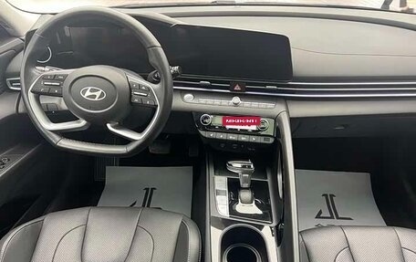 Hyundai Elantra, 2023 год, 1 760 000 рублей, 4 фотография