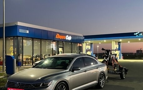 Volkswagen Passat B8 рестайлинг, 2017 год, 1 550 000 рублей, 8 фотография