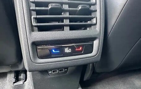 Volkswagen Golf VIII, 2023 год, 1 865 000 рублей, 14 фотография
