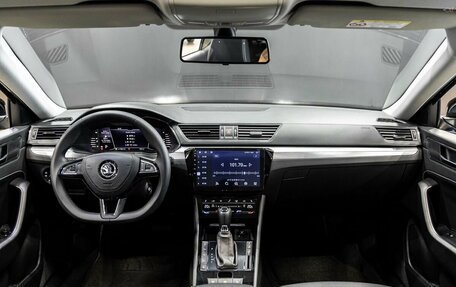 Skoda Superb III рестайлинг, 2025 год, 3 100 000 рублей, 2 фотография
