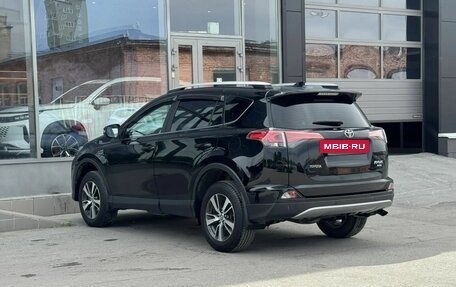 Toyota RAV4, 2018 год, 2 650 000 рублей, 6 фотография