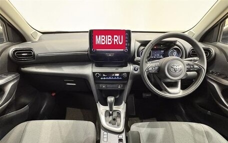 Toyota Yaris Cross, 2021 год, 1 300 325 рублей, 10 фотография