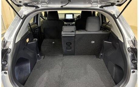 Toyota Yaris Cross, 2021 год, 1 300 325 рублей, 18 фотография