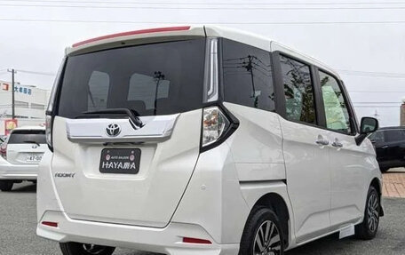 Toyota Roomy I, 2023 год, 800 000 рублей, 7 фотография