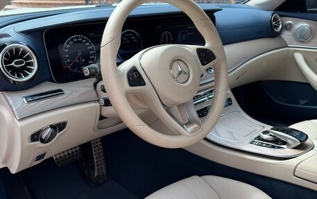 Mercedes-Benz E-Класс, 2018 год, 6 250 000 рублей, 18 фотография