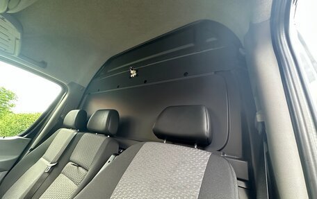 Volkswagen Transporter T5 рестайлинг, 2014 год, 5 000 000 рублей, 36 фотография