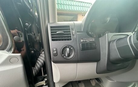Volkswagen Transporter T5 рестайлинг, 2014 год, 5 000 000 рублей, 30 фотография