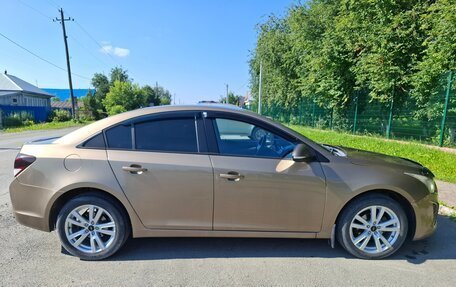 Chevrolet Cruze II, 2013 год, 670 000 рублей, 3 фотография