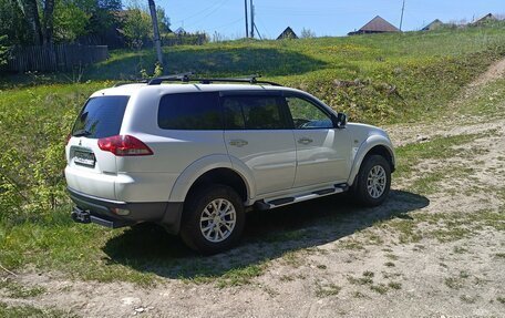 Mitsubishi Pajero Sport II рестайлинг, 2015 год, 2 000 000 рублей, 2 фотография