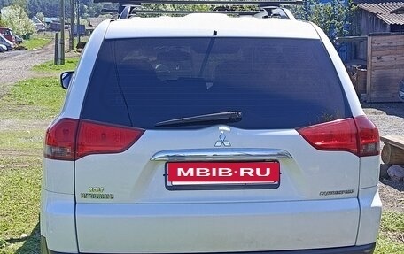 Mitsubishi Pajero Sport II рестайлинг, 2015 год, 2 000 000 рублей, 4 фотография