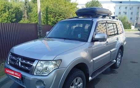 Mitsubishi Pajero IV, 2011 год, 1 950 000 рублей, 9 фотография