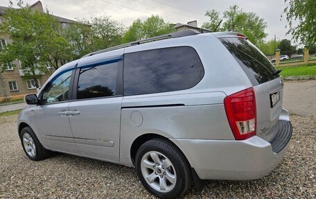 KIA Carnival III, 2010 год, 1 550 000 рублей, 7 фотография