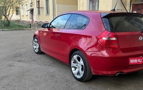 BMW 1 серия, 2007 год, 720 000 рублей, 3 фотография