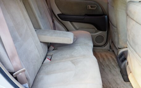 Toyota Harrier, 1999 год, 650 000 рублей, 34 фотография
